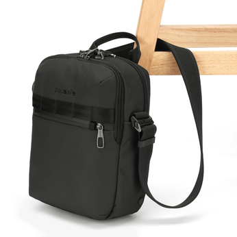 Torba średnia na ramię męska/ listonoszka antykradzieżowa Pacsafe Metrosafe X vertical crossbody 6 l - Black